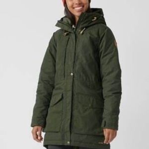 FJALLRAVEN "SINGI" WOOL PADDED PARKA XS DEEP FOREST